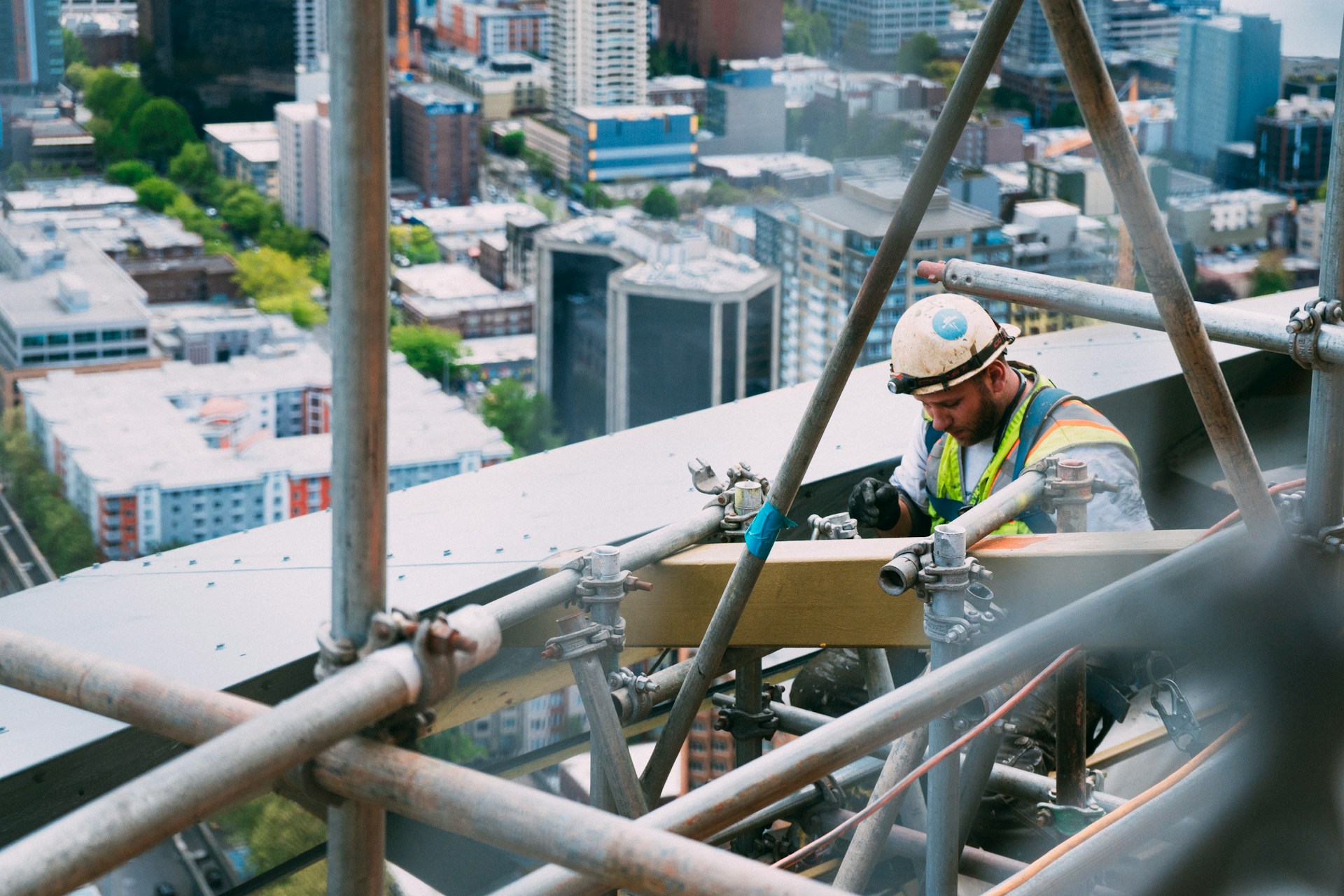 Design-Build Construction: Maximizing Project Efficiency and Client Satisfaction in 2024