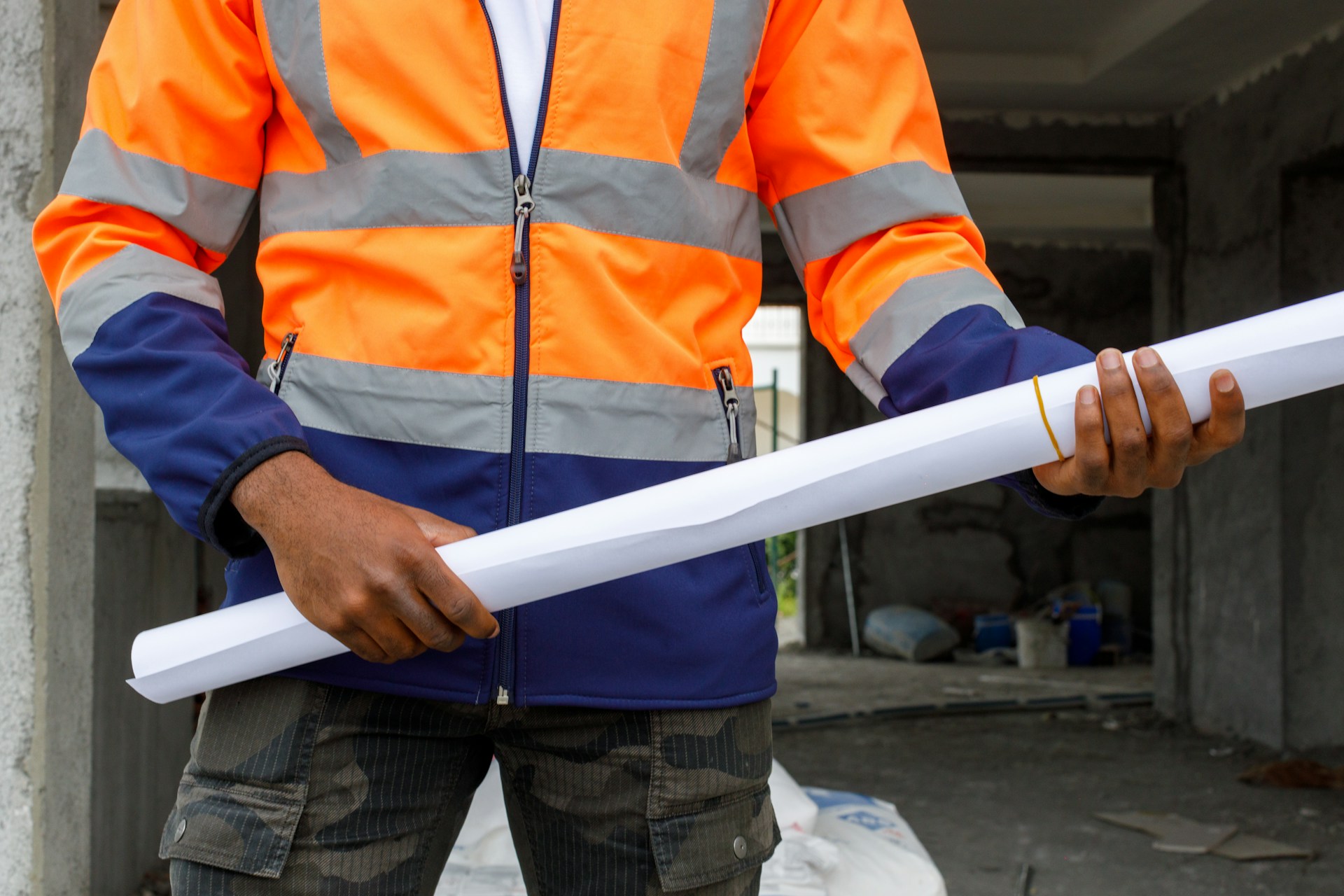 Why Hiring a General Contractor Saves You Hassle